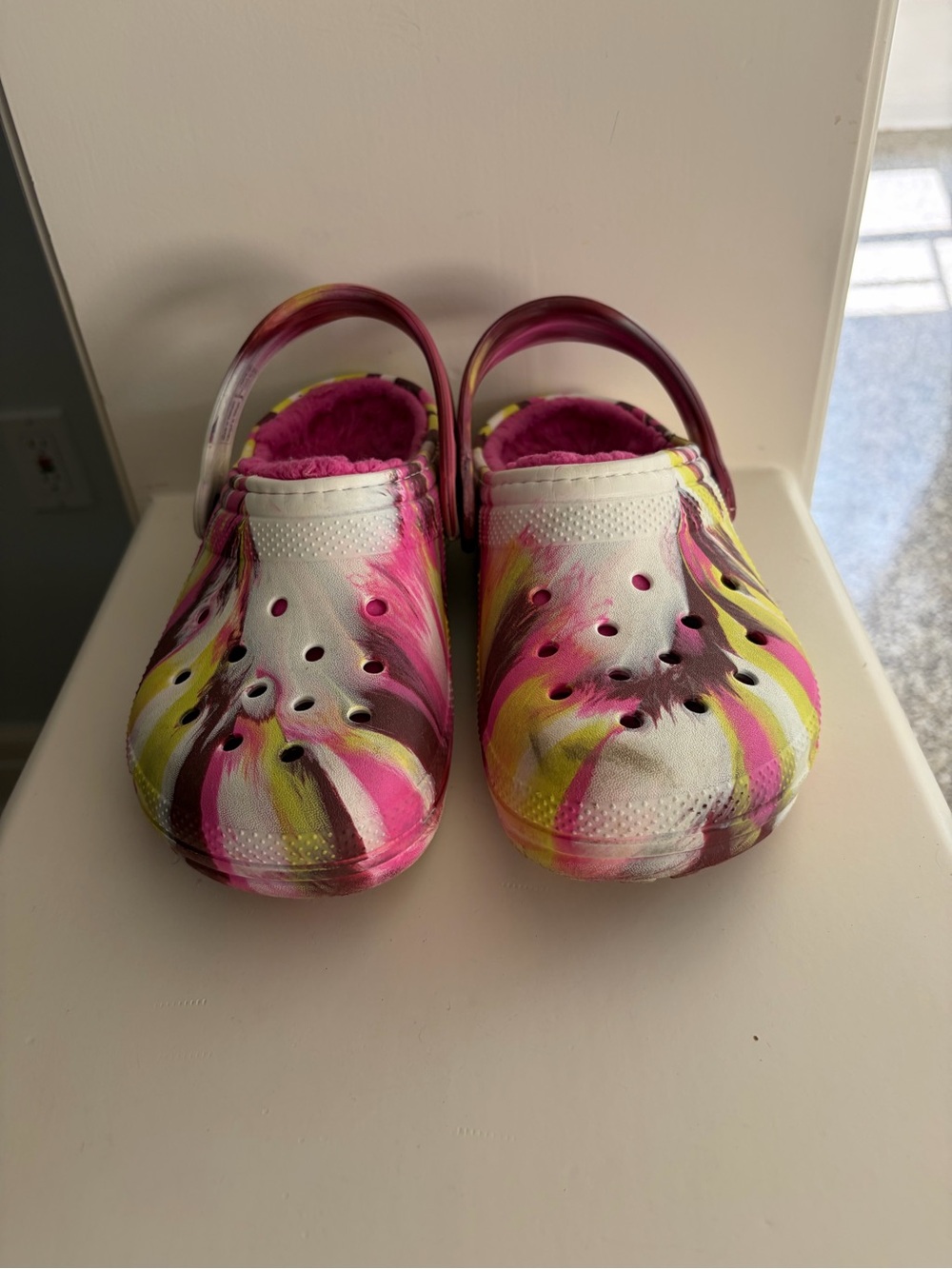 CROCS Kids Swirl Marbled Pink, Yellow & White Clogs